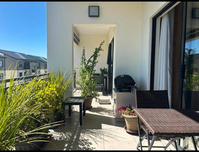 1 BEDROOM APARTMENT FOR SALE IN SANDOWN